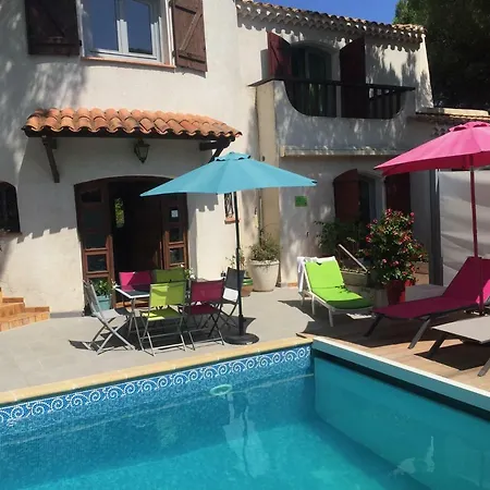 Naturiste Paulana Bed & Breakfast 2*